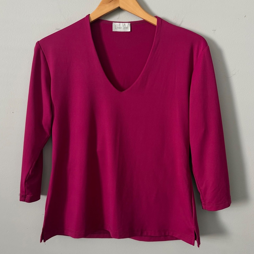 Linda Leal Women Sz Lg Magenta Pink V-Neck 3/4 Sleeve Top Made in USA Stretch